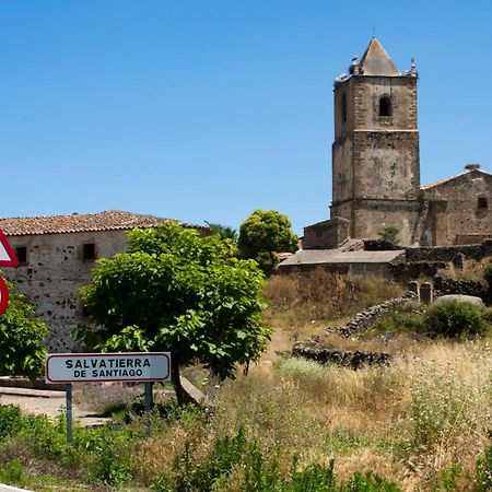 Casa Rural La Manzanilla Salvatierra de Santiago Kültér fotó